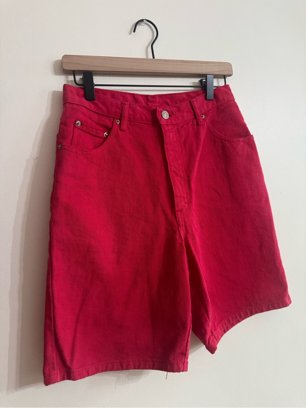 vintage e.n.u.f. red denim shorts - Picture 3 of 6
